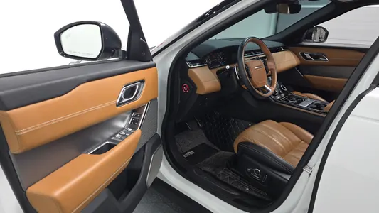 Land Rover 레인지로버 벨라 3.0 D300 R- HSE 2018 9