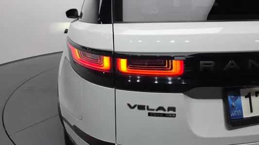 Land Rover 레인지로버 벨라 3.0 D300 R- HSE 2018 23