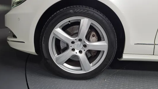 Mercedes-Benz CLS-Class W218 CLS350 2012 5
