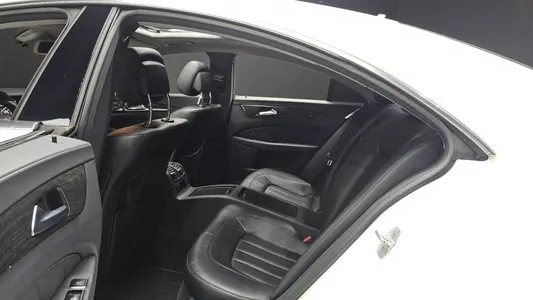 Mercedes-Benz CLS-Class W218 CLS350 2012 12