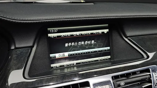 Mercedes-Benz CLS-Class W218 CLS350 2012 17