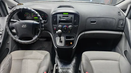 Hyundai Grand Starex 5 2007 7