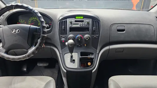 Hyundai Grand Starex 5 2007 14