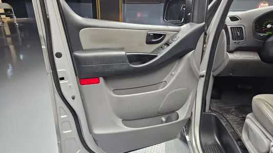 Hyundai Grand Starex 5 2007 25