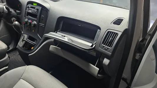 Hyundai Grand Starex 5 2007 26