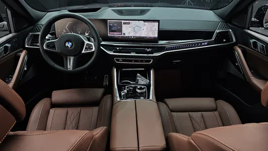 BMW X6 (G06) xDrive40i M 2025 7