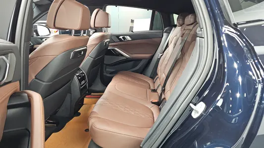 BMW X6 (G06) xDrive40i M 2025 12