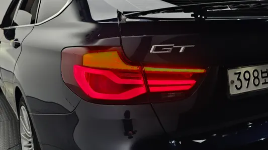 BMW 3 Series GT (F34) GT 320d 2020 23