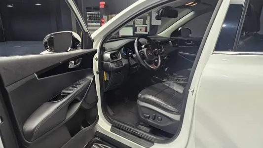 Kia Sorento 2.0 2WD 2015 9