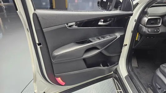 Kia Sorento 2.0 2WD 2015 24