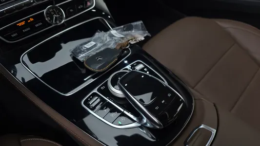 Mercedes-Benz E-Class W213 E300 2020 17