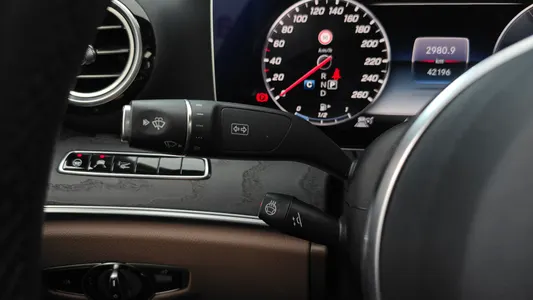 Mercedes-Benz E-Class W213 E300 2020 18