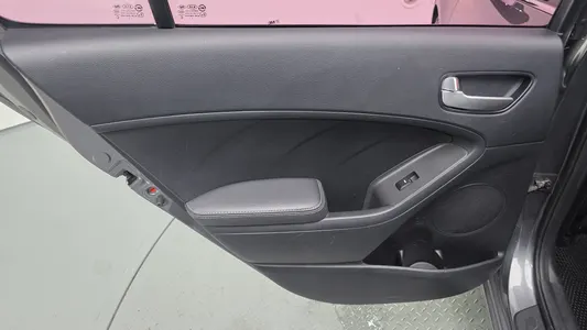 Kia K3 2016 25