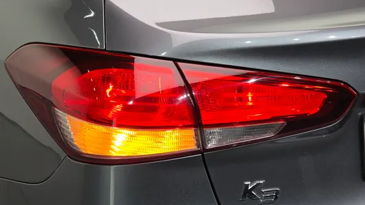 Kia K3 2016 23