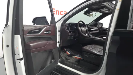 Cadillac 5 6.2 2022 10