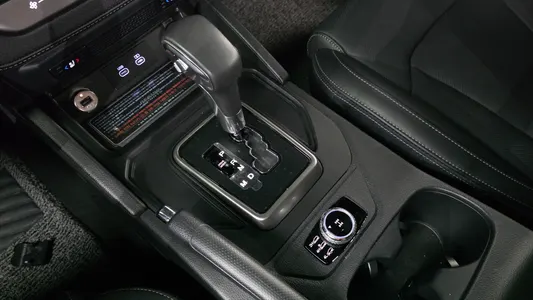 KG Mobility 렉스턴 스포츠 칸 2.2 4WD 2024 9