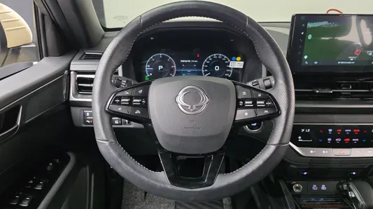 KG Mobility 렉스턴 스포츠 칸 2.2 4WD 2024 14