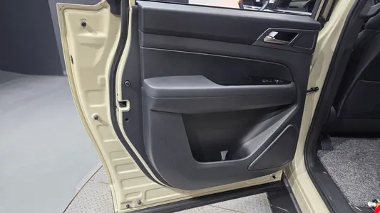 KG Mobility 렉스턴 스포츠 칸 2.2 4WD 2024 25