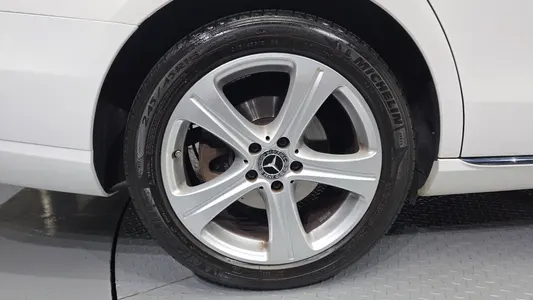 Mercedes-Benz E-Class W213 E300 4MATIC 2017 5