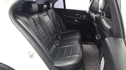 Mercedes-Benz E-Class W213 E300 4MATIC 2017 11