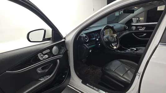 Mercedes-Benz E-Class W213 E300 4MATIC 2017 10