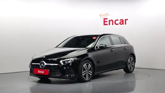 Mercedes-Benz A-Class W177 A220 2022