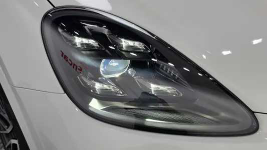Porsche (PO536) 3.0 2019 22