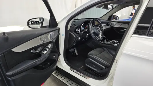 Mercedes-Benz GLC-Class X253 GLC300 4MATIC AMG Line 2019 10