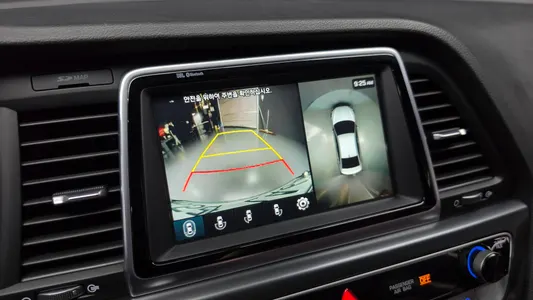 Hyundai 쏘나타 라이즈 2.0 2017 15