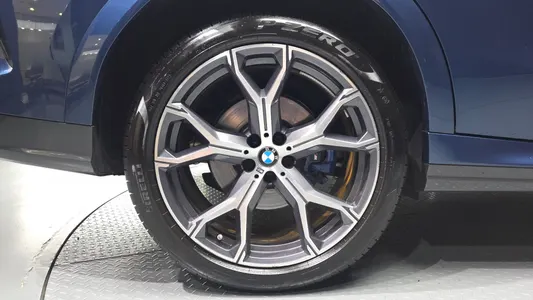 BMW X6 (G06) xDrive40i M 2023 5