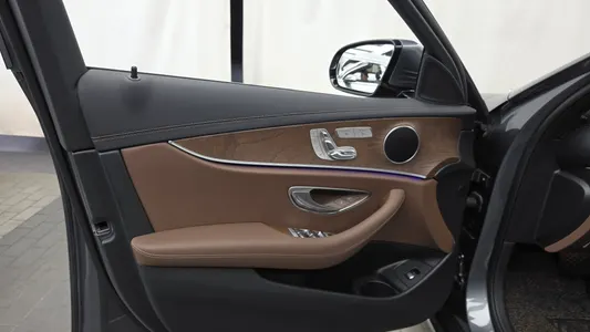 Mercedes-Benz E-Class W213 E250 2020 24
