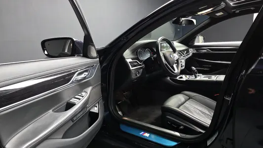 BMW 7 Series (G11) 730Ld xDrive M 2017 9