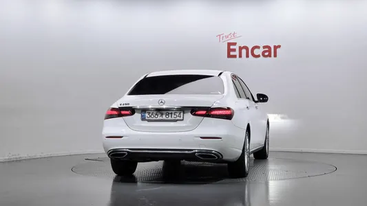 Mercedes-Benz E-Class W213 E250 2020 4