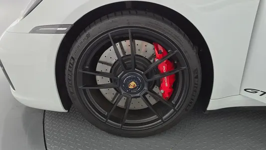 Porsche 911 (992) 4 GTS 2023 4