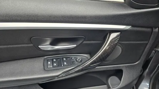 BMW 4 Series (F32) 420i 2017 27