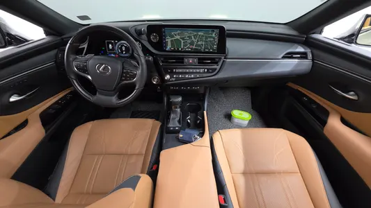 Lexus ES300h 7 2022 7