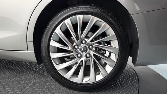 Lexus ES300h 7 2022 21
