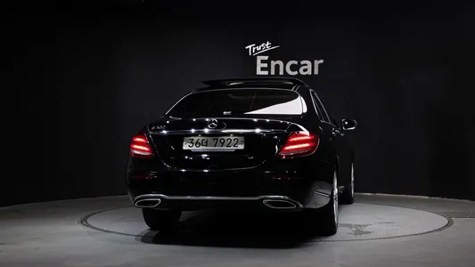 Mercedes-Benz E-Class W213 E300 2019 4