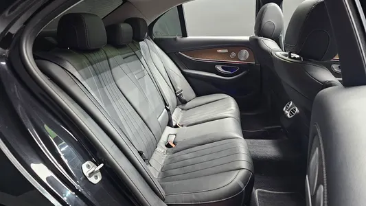 Mercedes-Benz E-Class W213 E300 2019 12