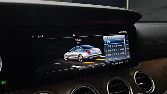 Mercedes-Benz E-Class W213 E300 2019 15