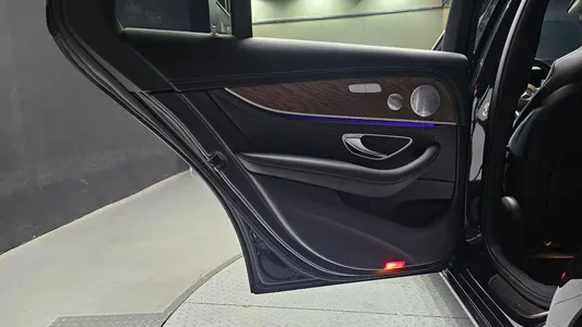 Mercedes-Benz E-Class W213 E300 2019 25