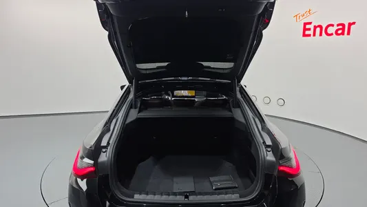 BMW i4 eDrive40 M 2022 19