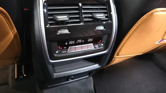 BMW X6 (G06) M50i 2023 18