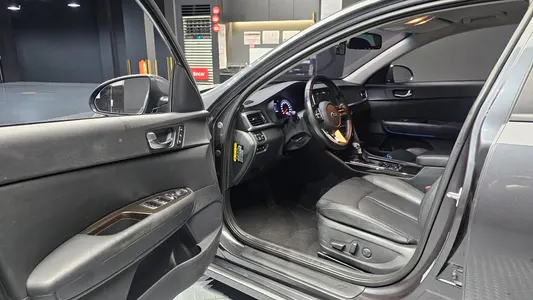 Kia K5 2 2.0 2019 10
