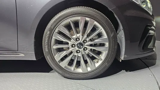 Kia K5 2 2.0 2019 21