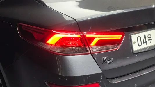 Kia K5 2 2.0 2019 23