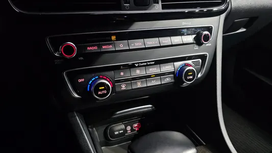 Kia K5 2 2.0 2019 31