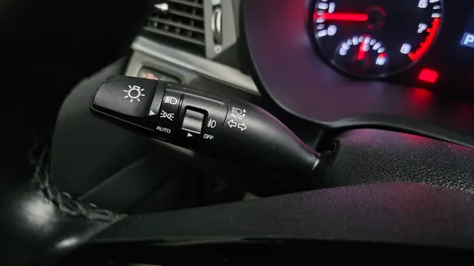 Kia K5 2 2.0 2019 29