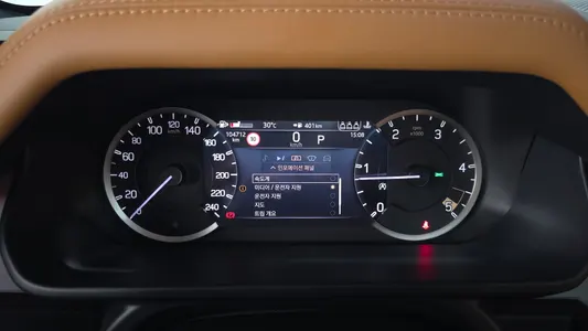 Land Rover (L663) 110 D300 HSE 2023 8