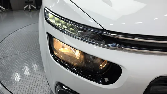 시트로엥/DS C4 1.6 B-HDI 2018 22